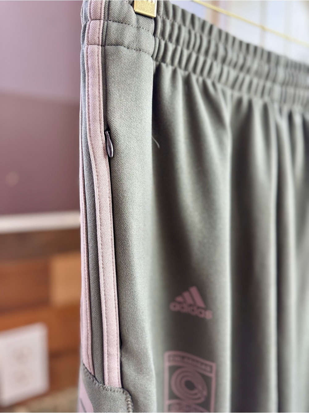 Adidas Yeezy Calabasas Track Pants Gray Mauve Striped Joggers XS - Picture 4 of 11